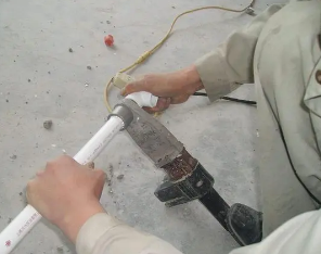 阿图什漏水维修电话